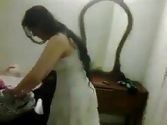 دفعت فيلم سكسي مباشر قضيبي إلى جيبها
