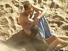 الجنس الروسي في فيلم سكسي هلندي حفرة المهبل
